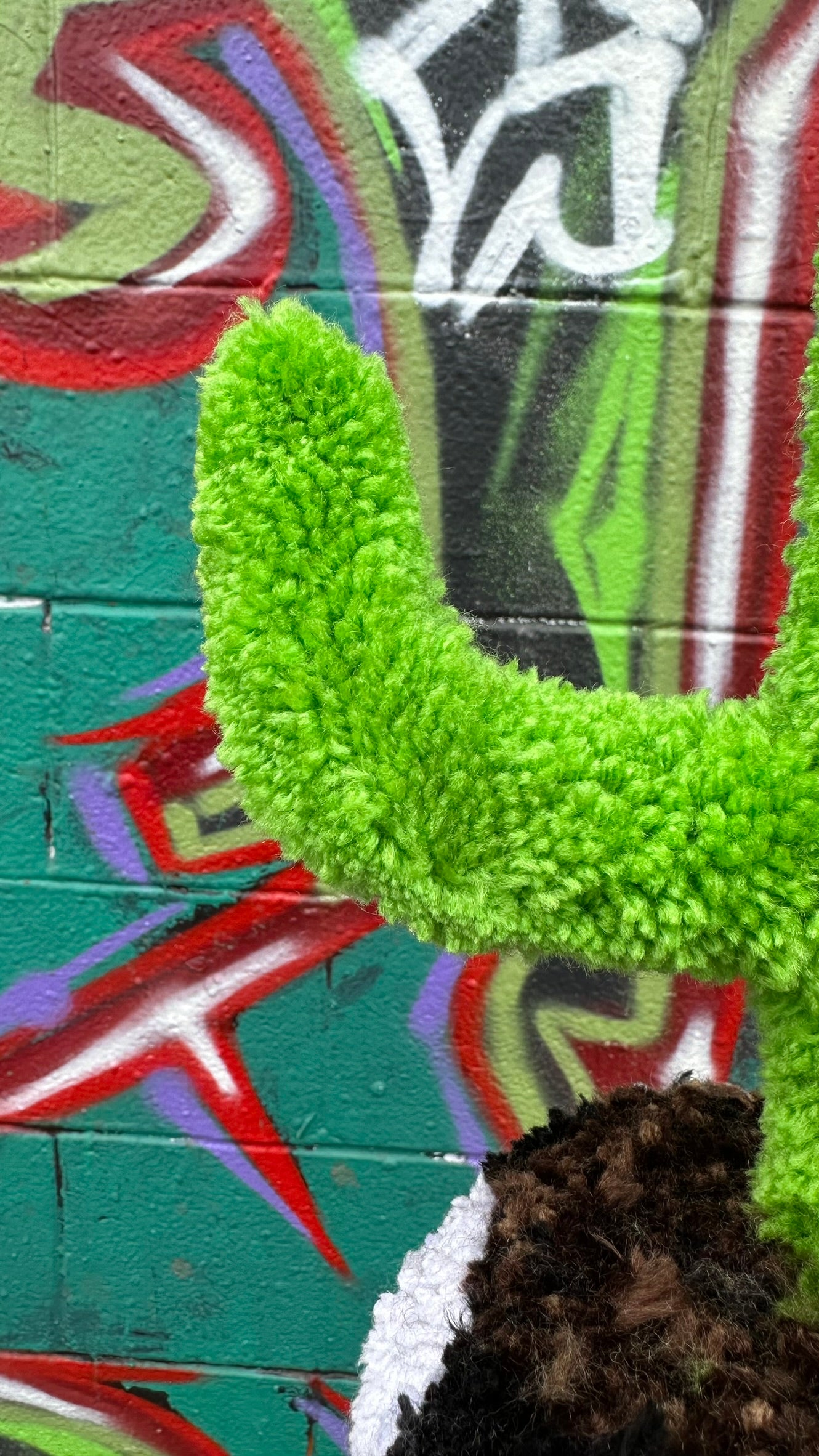 Yarn Cactus: Black and White