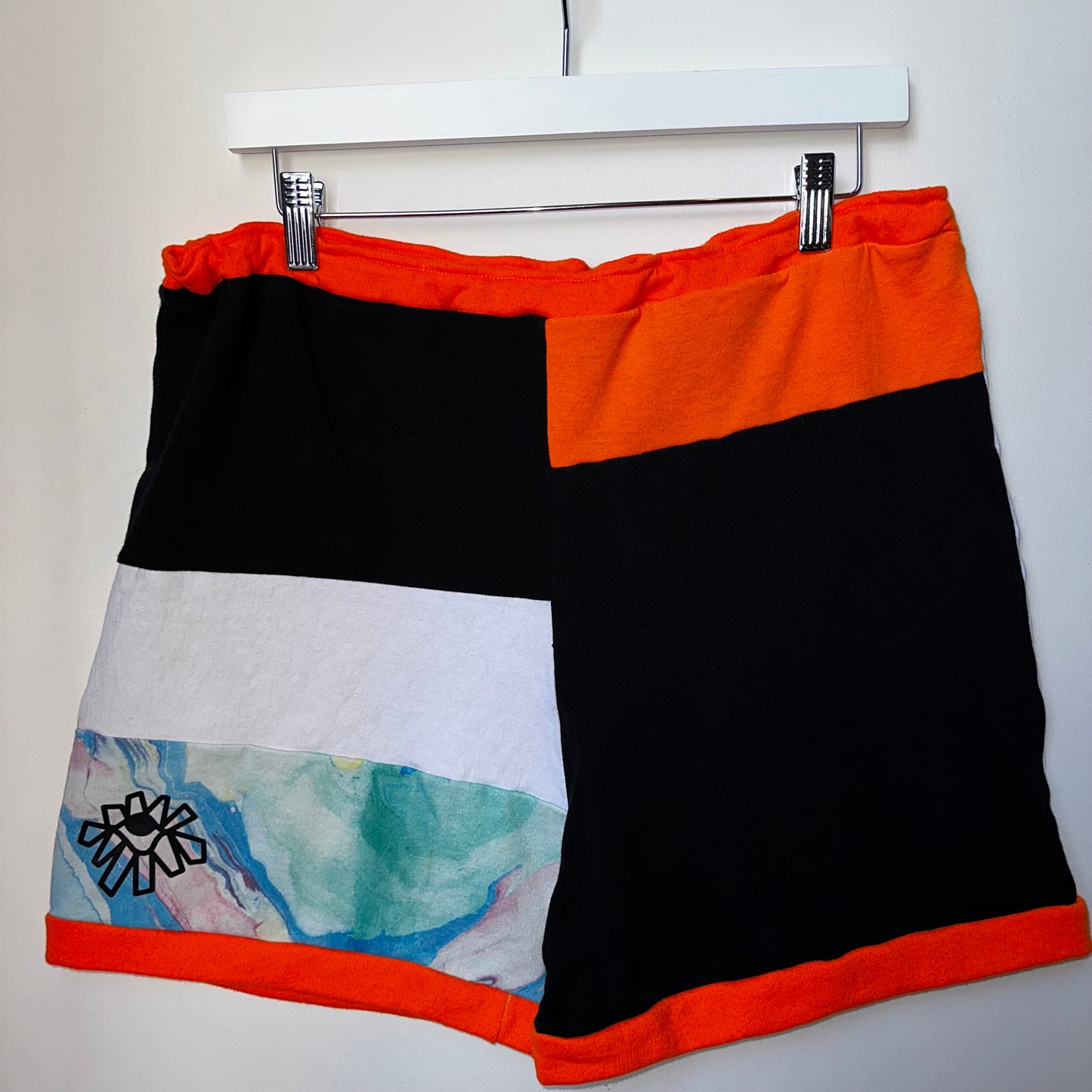 MED. Shorts: Glow in the dark Fish!