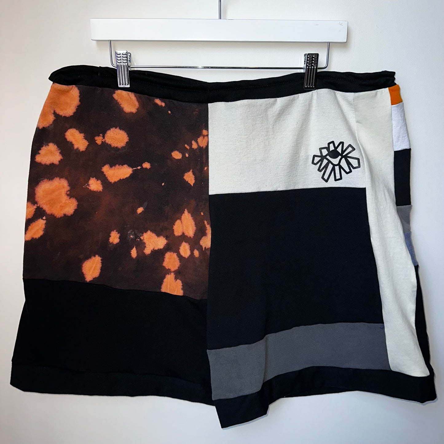 Large Shorts: Skull Flame