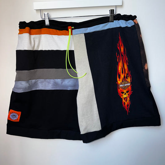 Large Shorts: Skull Flame