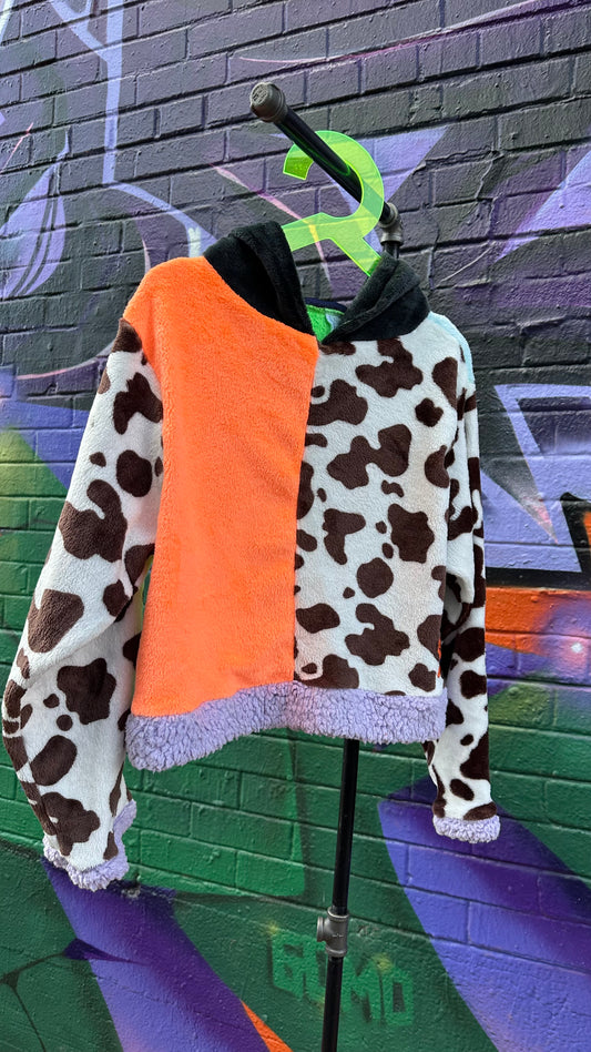 Fuzzy Sweatshirt: #19 ✿ S/M